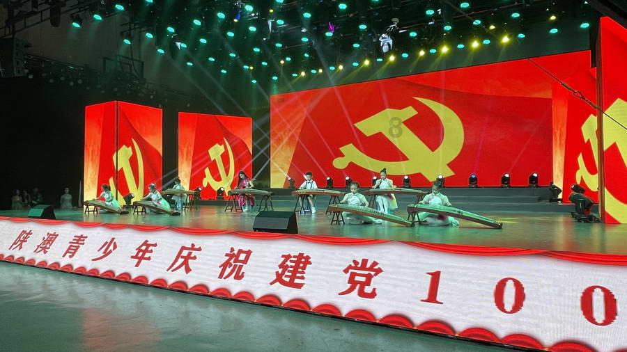 利好“组合拳”强势出击，沪指半日大涨2%
